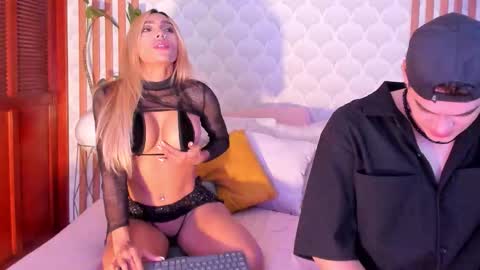 Snapshot of cristianblaze_pamelareal chatting on October 15, 2025, 6:35 am Cris Pame online show from October 15, 2025, 6:35 am