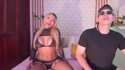 Snapshot of cristianblaze_pamelareal chatting on October 17, 2025, 8:39 am Cris Pame online show from October 17, 2025, 8:39 am