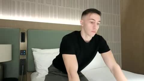 CristianoHailey online show from November 23, 2025, 2:28 pm