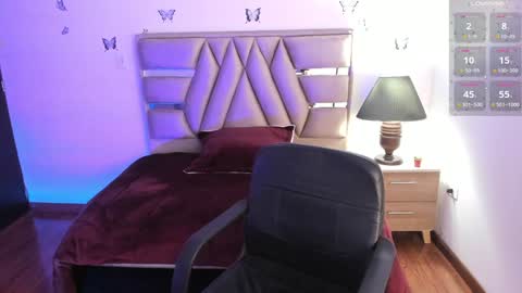 Cristina online show from December 10, 2024, 1:11 am