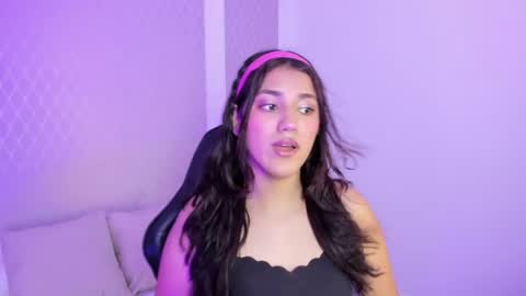 C R I S T I N online show from April 28, 2026, 9:31 pm