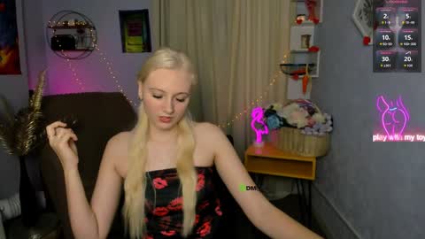 Snapshot of cristin_kisses chatting on May 27, 2026, 8:55 am Christin online show from May 27, 2026, 8:55 am