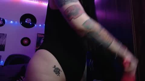 Christina online show from March 11, 2025, 11:04 pm