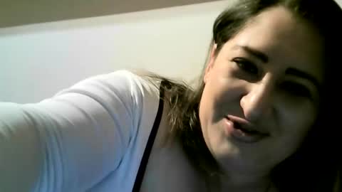 cristina20021991 online show from April 9, 2026, 10:15 pm