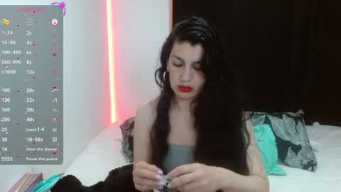 Cristina online show from December 9, 2024, 2:13 am