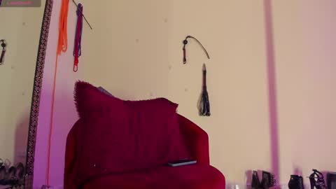 Cristin online show from March 10, 2025, 4:57 pm