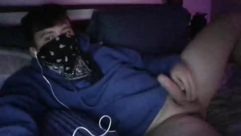 crisx3585 online show from November 12, 2025, 4:13 am