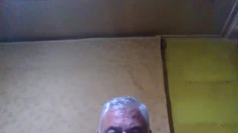 Snapshot of crmperez chatting on December 25, 2024, 4:01 am crmperez online show from December 25, 2024, 4:01 am