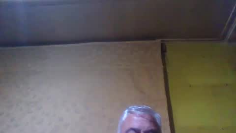 Snapshot of crmperez chatting on March 1, 2025, 1:22 am crmperez online show from March 1, 2025, 1:22 am