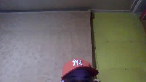 Snapshot of crmperez chatting on September 29, 2025, 11:31 pm crmperez online show from September 29, 2025, 11:31 pm