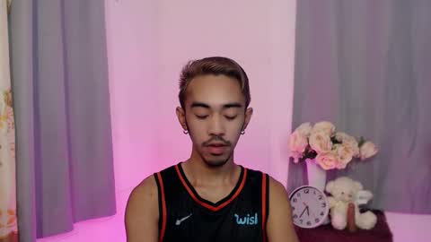 crocodale online show from October 30, 2025, 2:07 pm