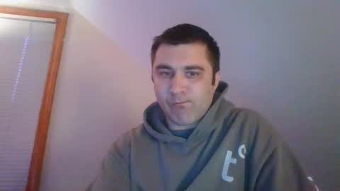 Crush380 online show from April 2, 2026, 10:51 pm