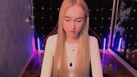 Snapshot of crybambi chatting on March 3, 2026, 7:25 am crybambi online show from March 3, 2026, 7:25 am