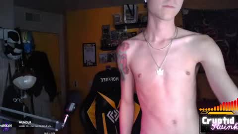 Snapshot of cryptidtwink chatting on September 30, 2025, 5:23 am CryptidTwink online show from September 30, 2025, 5:23 am