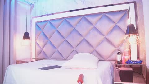 crystal_gilton online show from April 12, 2026, 7:08 pm