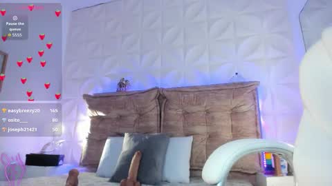 Chris online show from November 7, 2025, 7:14 pm