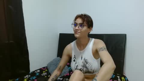 Crystal Blaze online show from February 25, 2025, 7:47 pm