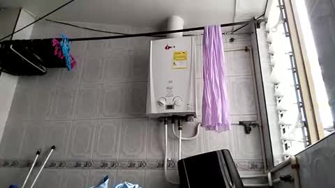 Crystal Blaze online show from November 20, 2025, 3:23 pm