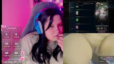 Snapshot of crystal_velvet01 chatting on December 17, 2024, 5:40 am crystal online show from December 17, 2024, 5:40 am