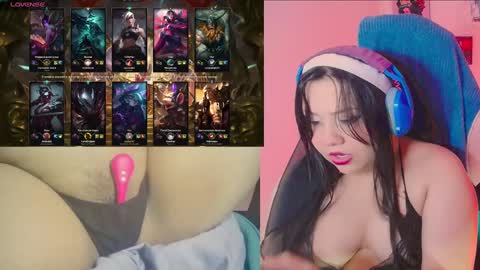 Snapshot of crystal_velvet01 chatting on February 4, 2025, 3:22 am crystal online show from February 4, 2025, 3:22 am