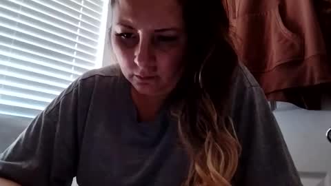 crystalbarbie214 online show from January 14, 2026, 5:51 pm