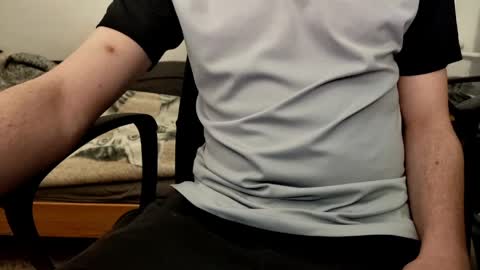 crystalbvy1 online show from April 8, 2026, 9:37 pm