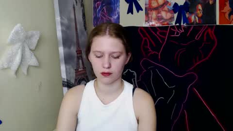 Stella online show from March 11, 2026, 1:17 pm