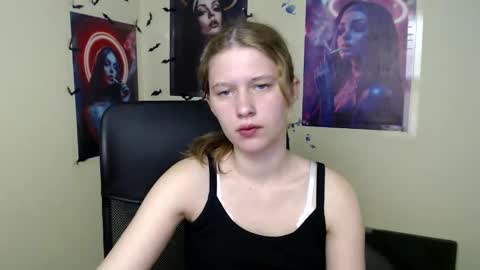 Stella online show from April 10, 2026, 6:34 pm