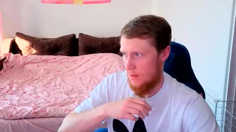 crystall_kira online show from June 4, 2026, 12:33 pm