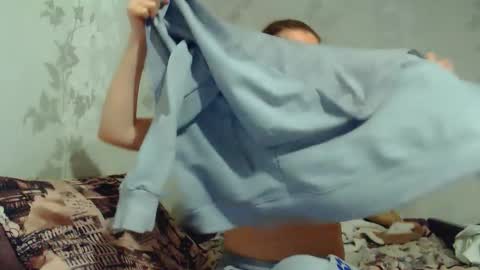 CrystallAngel online show from February 10, 2026, 5:39 pm