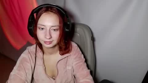 Snapshot of crystallkris chatting on December 26, 2024, 12:25 am Kristina online show from December 26, 2024, 12:25 am