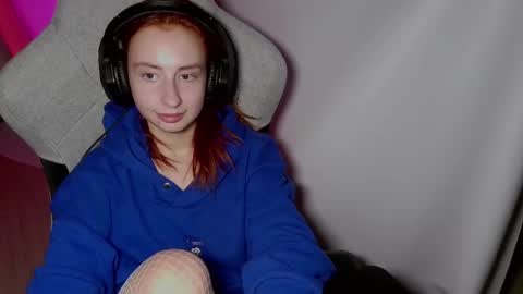 Snapshot of crystallkris chatting on January 10, 2025, 4:33 am Kristina online show from January 10, 2025, 4:33 am