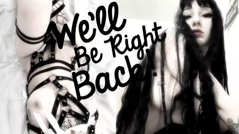 Sasha    Make me moan with patterns   good music here  online show from November 16, 2025, 3:06 pm