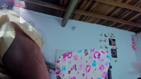 Snapshot of crystalvans chatting on November 4, 2025, 12:48 pm Cristal online show from November 4, 2025, 12:48 pm