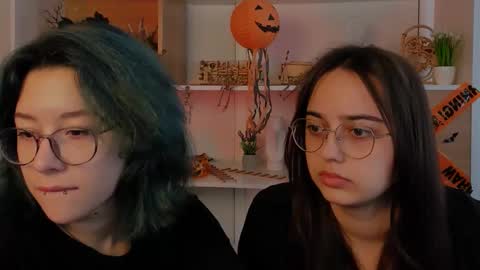 Snapshot of crysten878 chatting on November 1, 2025, 9:22 am crysten878 online show from November 1, 2025, 9:22 am