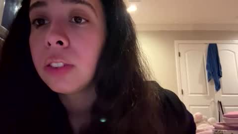Snapshot of cubanwetdreamdoll chatting on April 30, 2026, 12:06 am Thick Cuban Laz online show from April 30, 2026, 12:06 am