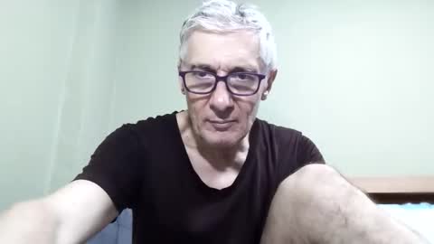 BIG UNCUT HARD COCK online show from November 12, 2025, 2:34 am