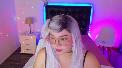 Snapshot of cuckoldlover69_ chatting on December 18, 2024, 3:58 am cuckoldlover69_ online show from December 18, 2024, 3:58 am