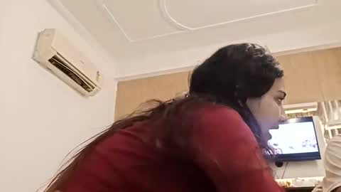 cuddlemuffins online show from February 2, 2026, 5:39 am