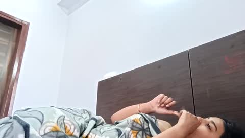 cuddlemuffins online show from March 4, 2026, 3:12 am