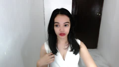 Snapshot of cuddlepunk_bubble chatting on May 7, 2026, 5:07 pm cuddlepunk_bubble online show from May 7, 2026, 5:07 pm