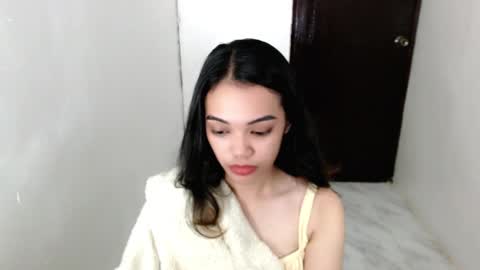 Snapshot of cuddlepunk_bubble chatting on May 12, 2026, 4:59 pm cuddlepunk_bubble online show from May 12, 2026, 4:59 pm