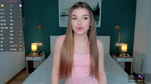 Silvia online show from March 26, 2026, 7:36 am