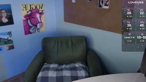 Snapshot of cuddlieschris chatting on February 20, 2025, 2:18 am Chris online show from February 20, 2025, 2:18 am