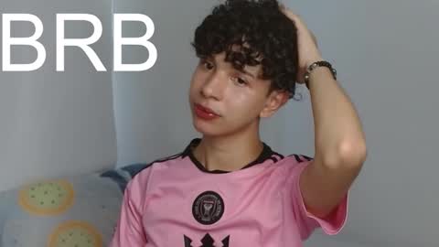 Snapshot of cuddly_twinkie chatting on December 12, 2024, 11:25 pm Cuddly online show from December 12, 2024, 11:25 pm