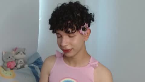 Snapshot of cuddly_twinkie chatting on January 13, 2025, 5:55 pm Cuddly online show from January 13, 2025, 5:55 pm