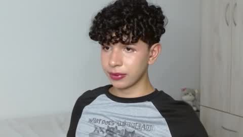 Snapshot of cuddly_twinkie chatting on February 20, 2025, 7:08 pm Cuddly online show from February 20, 2025, 7:08 pm