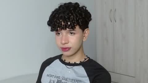 Snapshot of cuddly_twinkie chatting on February 23, 2025, 5:18 pm Cuddly online show from February 23, 2025, 5:18 pm