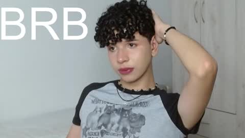 Snapshot of cuddly_twinkie chatting on February 23, 2025, 8:22 pm Cuddly online show from February 23, 2025, 8:22 pm