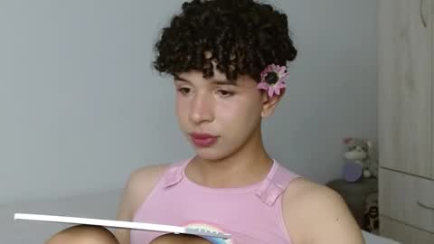 Snapshot of cuddly_twinkie chatting on February 28, 2025, 4:10 pm Cuddly online show from February 28, 2025, 4:10 pm